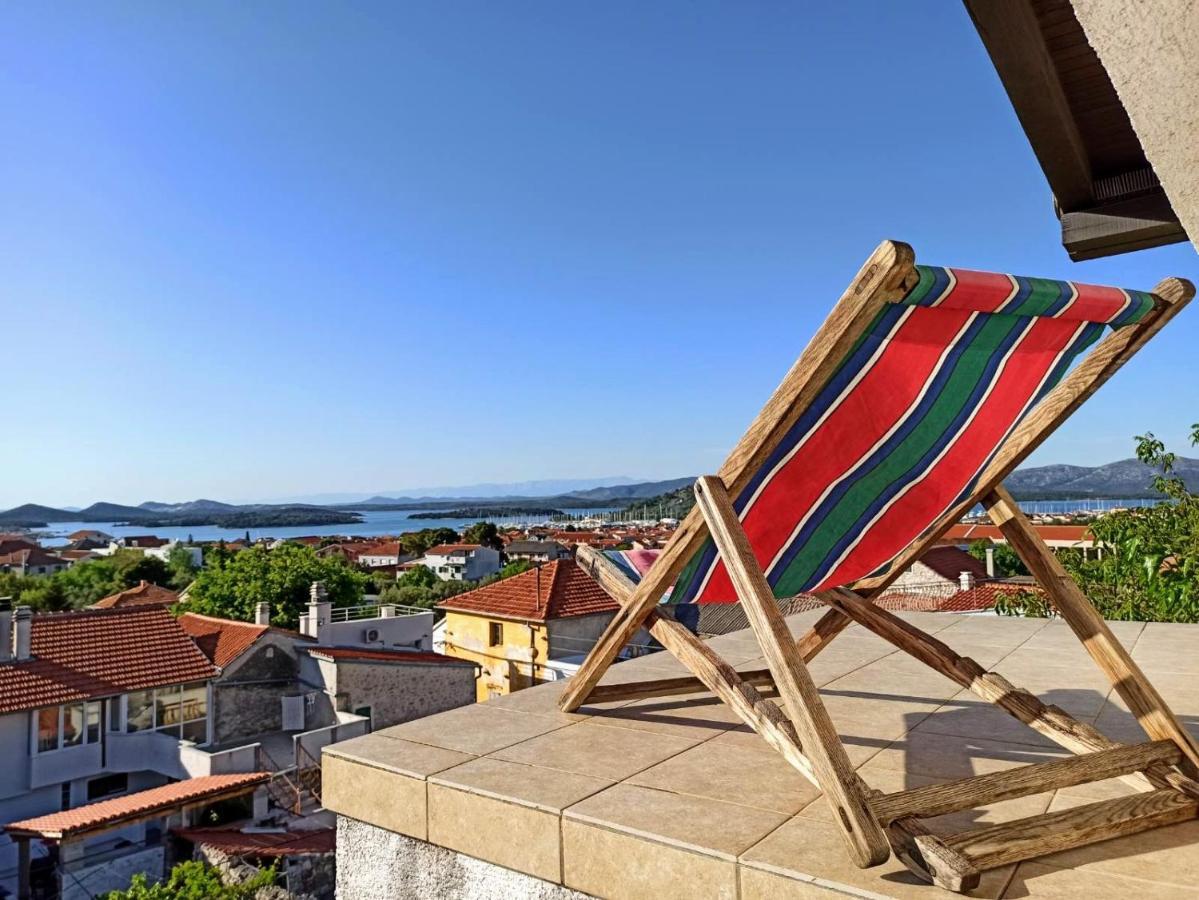 Apartment Baratula Murter Bagian luar foto